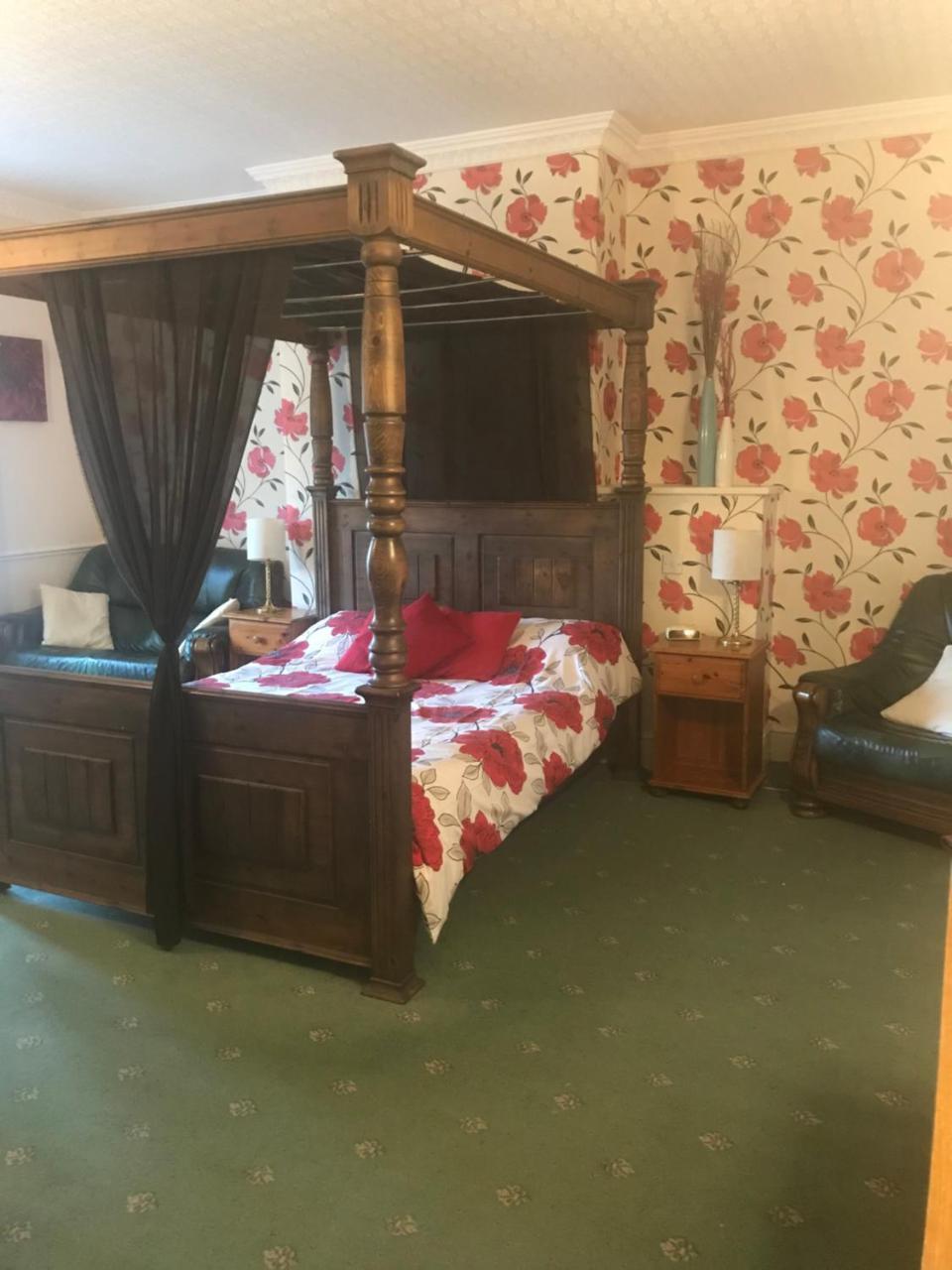 Bed and Breakfast The Penruddocke Arms Dinton  Exteriér fotografie